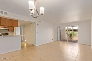 Photo #1: 6536806 Listing