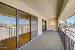 Photo #4: 6536960 Listing