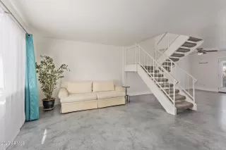 Photo #6: 6537068 Listing