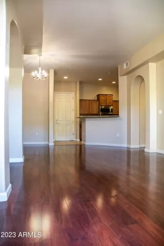 Photo #3: 6537122 Listing