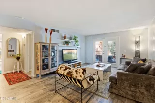 Photo #6: 6537156 Listing