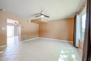 Photo #6: 6537161 Listing