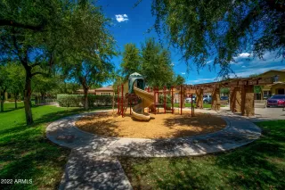 Photo #4: 6537209 Listing