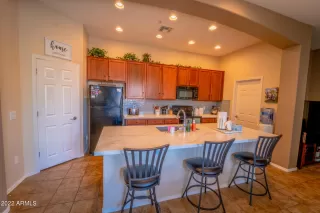 Photo #6: 6537209 Listing