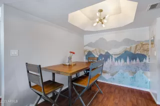 Photo #5: 6537298 Listing