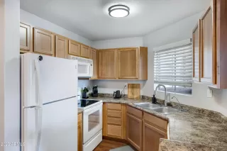 Photo #6: 6537298 Listing