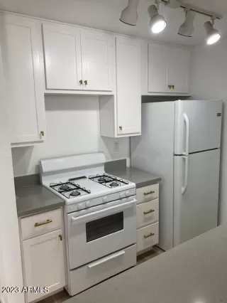 Photo #3: 6537306 Listing