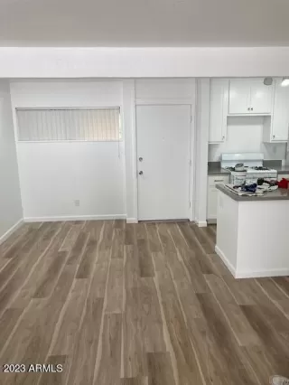 Photo #5: 6537306 Listing