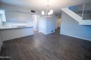 Photo #6: 6537552 Listing