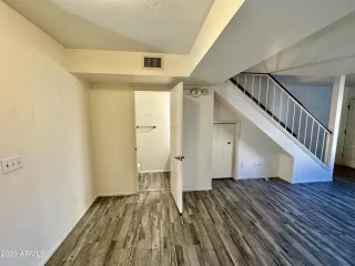 Photo #6: 6537612 Listing 