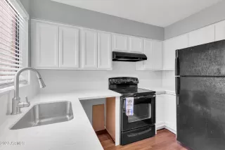 Photo #6: 6537895 Listing 