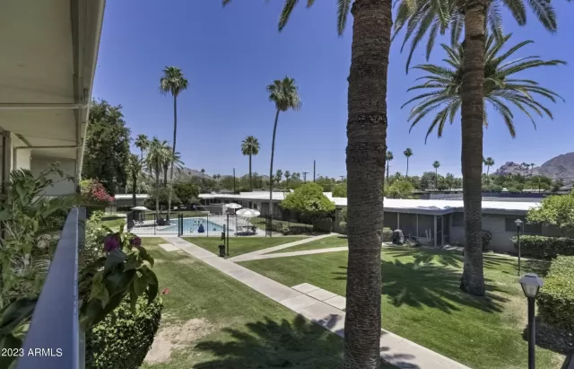 MLS: 6537952 Condo For Sale