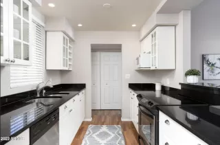 Photo #1: 6537952 Listing