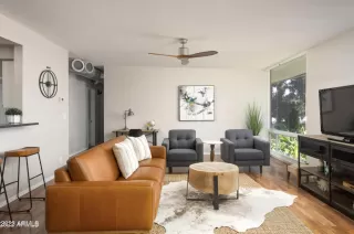 Photo #6: 6537952 Listing