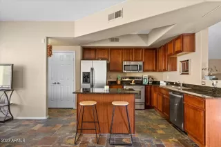 Photo #3: 6537975 Listing 
