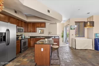 Photo #4: 6537975 Listing 