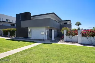 More Details about MLS # 6538064 : 527 E ROANOKE AVENUE#B