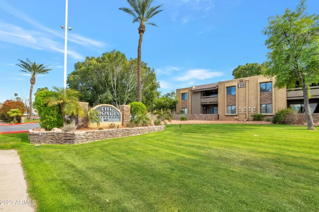 MLS: 6538079 Condo For Sale