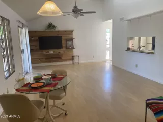 Photo #3: 6538196 Listing