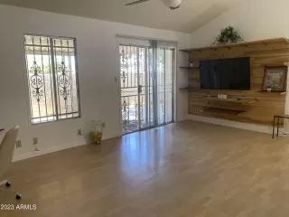 Photo #4: 6538196 Listing