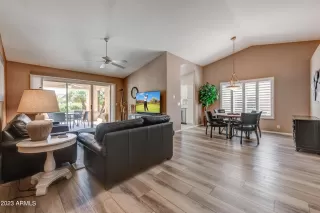 Photo #2: 6538253 Listing 