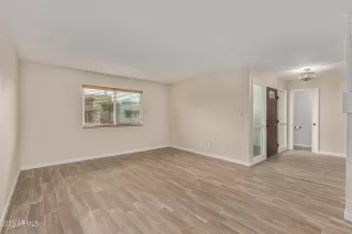 Photo #6: 6538328 Listing