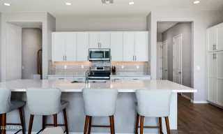 Photo #5: 6538521 Listing