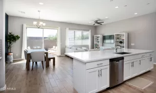 Photo #6: 6538521 Listing