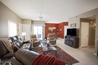 Photo #5: 6538533 Listing