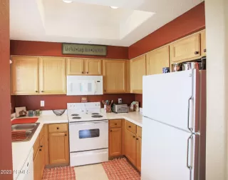 Photo #6: 6538533 Listing