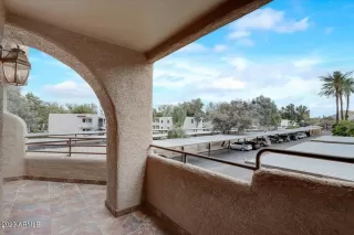 Photo #2: 6538568 Listing