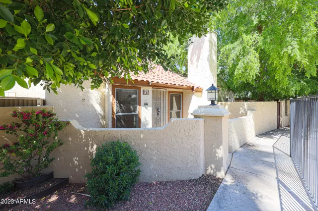 MLS: 6538701 Condo For Sale