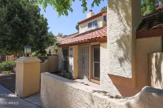 Photo #1: 6538701 Listing 