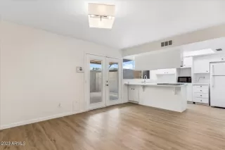 Photo #6: 6538796 Listing 