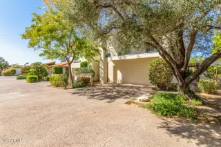 Photo #5: 6538797 Listing