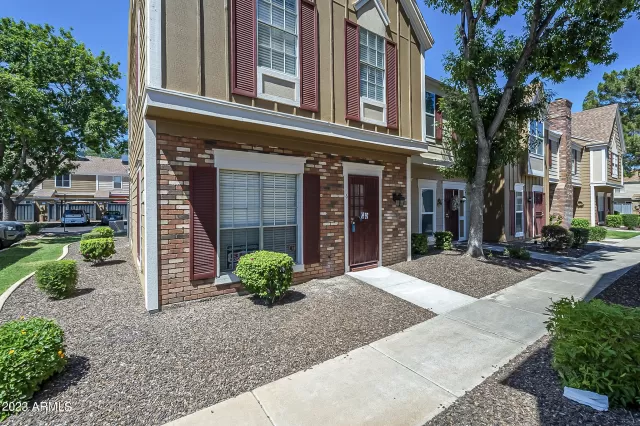 MLS: 6538815 Condo For Sale