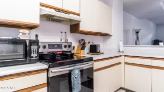 Photo #4: 6538944 Listing