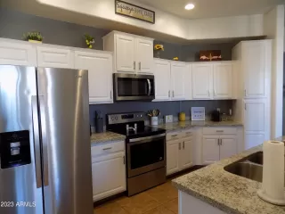 Photo #3: 6538976 Listing