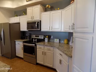 Photo #4: 6538976 Listing