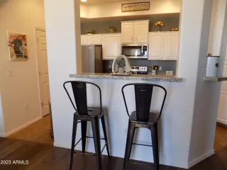 Photo #5: 6538976 Listing