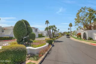 Photo #3: 6538991 Listing