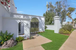 Photo #5: 6538991 Listing