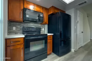 Photo #4: 6539098 Listing 