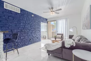 Photo #2: 6539207 Listing