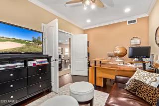Photo #5: 6539319 Listing