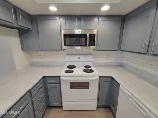 Photo #5: 6539335 Listing