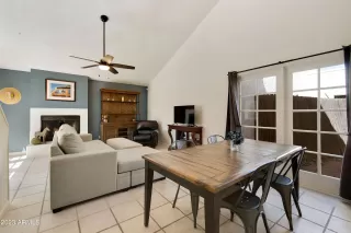 Photo #5: 6539343 Listing