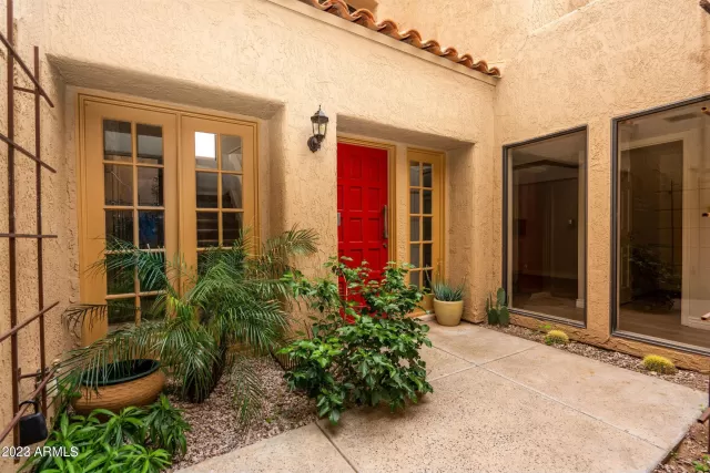 MLS: 6539403 Condo For Sale