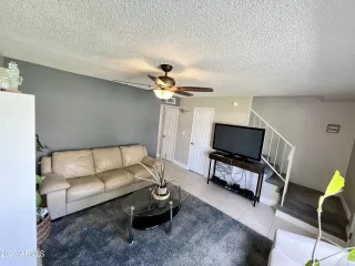 Photo #6: 6539842 Listing