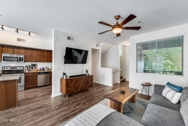 MLS: 6539967 Condo For Sale